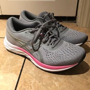 *BRAND NEW* Asics Sneakers